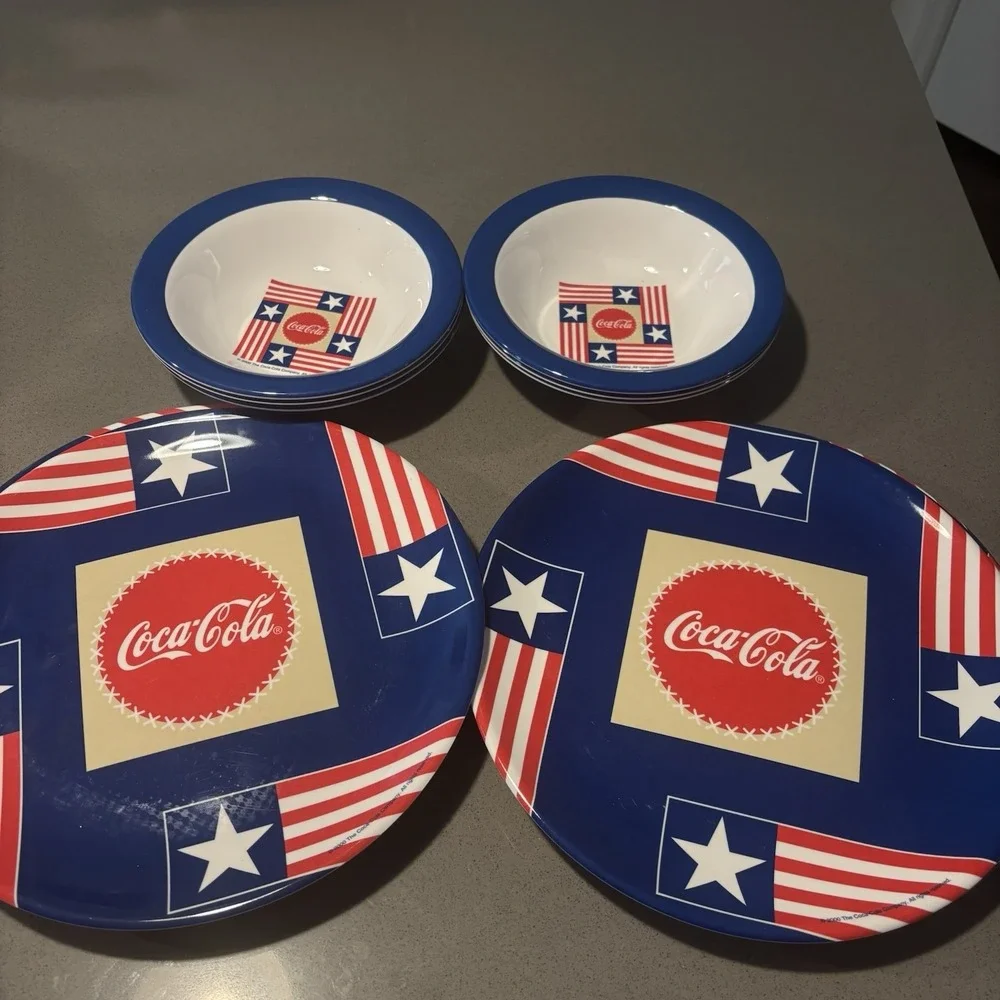 Coca-Cola Gibson Lot Of 12 Flag Red White and Blue Melamine Bowls Plates Plastic